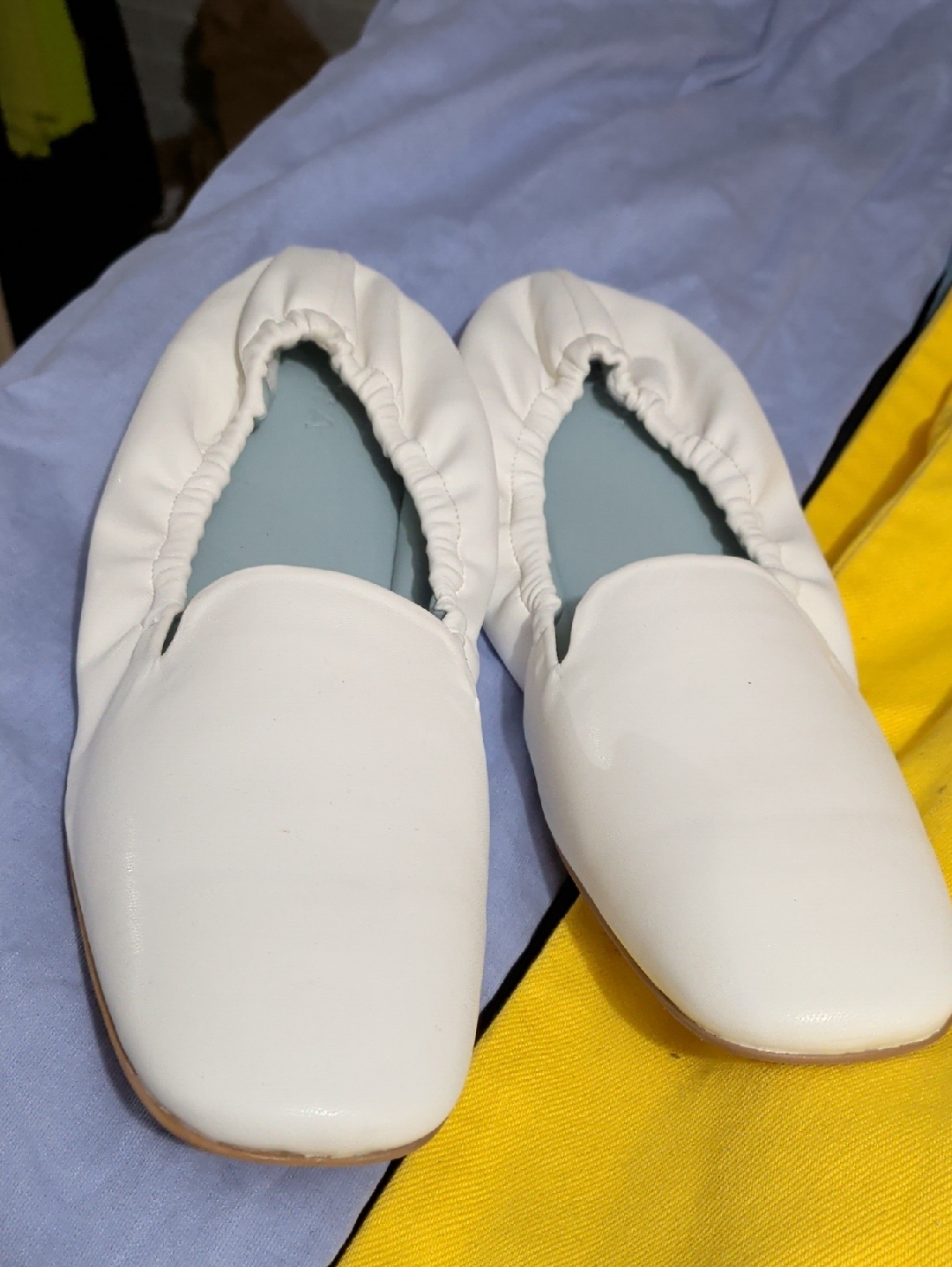 Women's White Elastic-Back Slip-On Ballet Flats